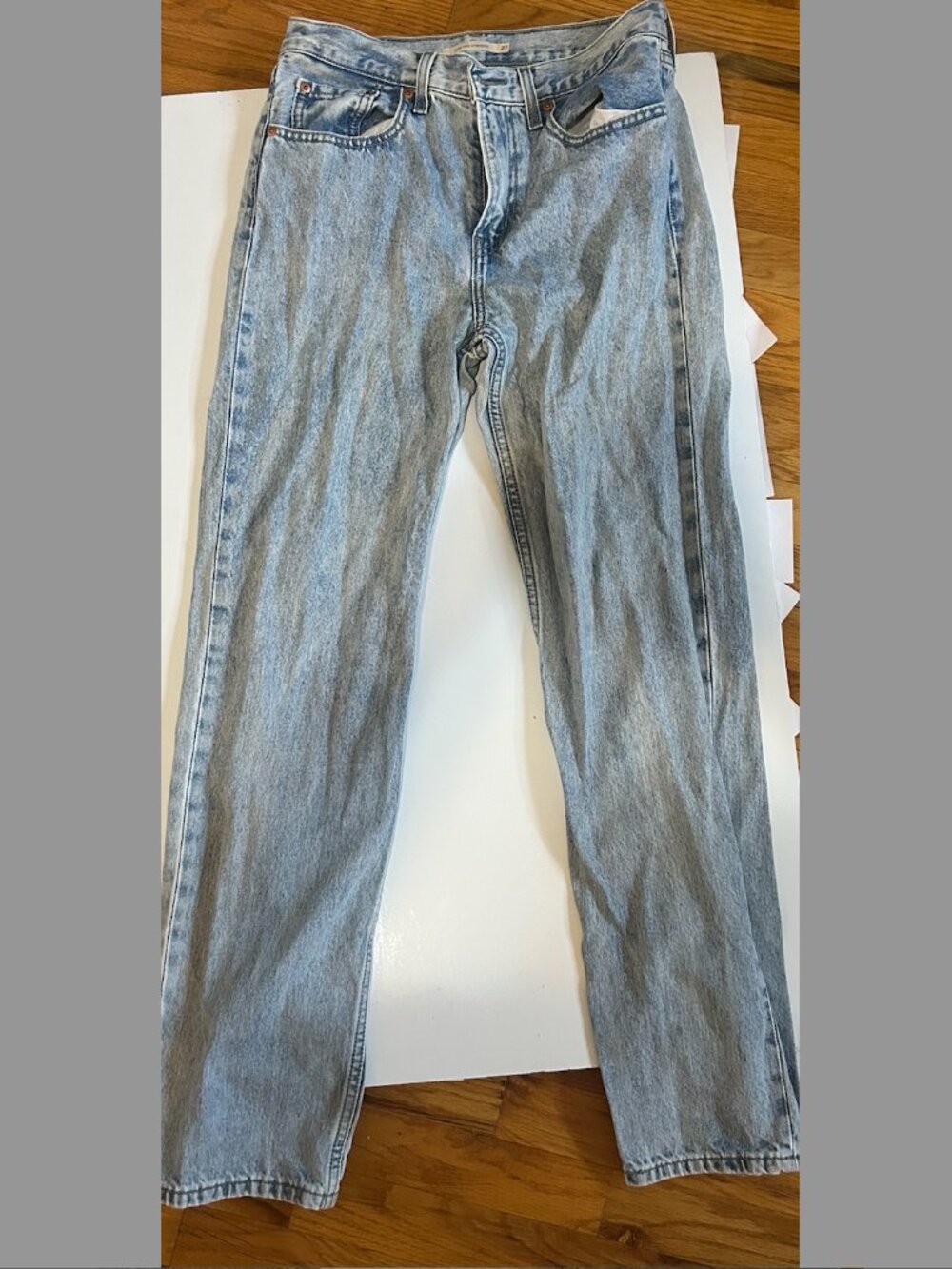 Levis Low Pro Straights